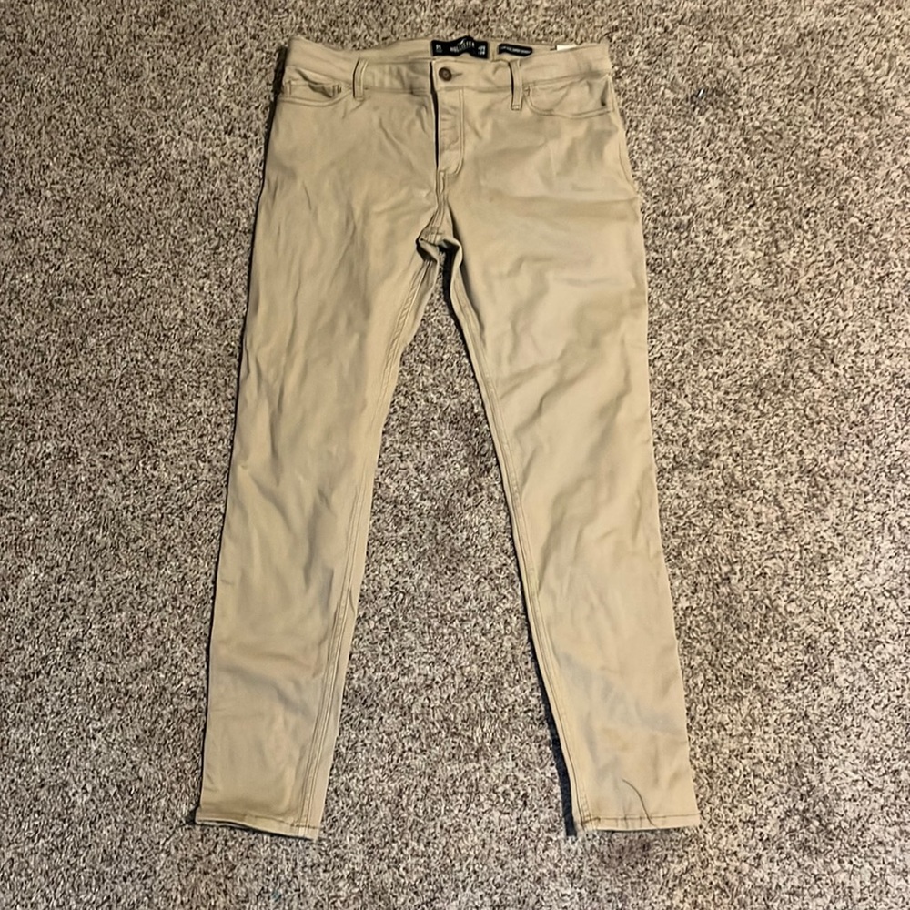 Hollister Low-Rise Super Skinny Jeans